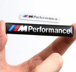 Metal M Emblema Insignia de la calcomanía Potencia de motor para BMW M3 M5 X1 X3 X5 X6 E36 E39 E46 E30 E60 E92 Serie Metal 3D Etiquetado estéreo3837029