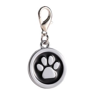Etiqueta de metal para mascotas Aleación de zinc Tarjeta de identidad de epoxi Marca de perro Huellas Gato Collar de perro Accesorio