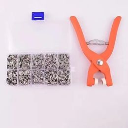 Metalen plier snap knop vijf-klauw gesp beuken Handdruk plier klinkneltispel Installatiegereedschap voor stoffen naai-accessoires