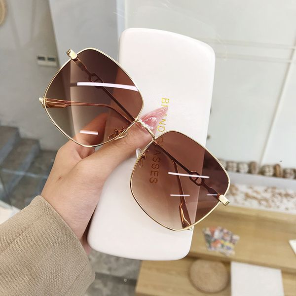 Gafas de sol adelgazantes con cara grande y montura cuadrada de Metal para mujer, hipster, masculina, versión coreana de gafas de calle, cara redonda sombreada