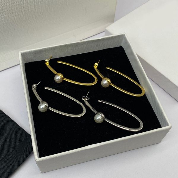 Boucles d'oreilles grand cercle Hoop Huggie en perles uniques en forme de U en métal, boucles d'oreilles pour femmes de créateurs de bijoux, le meilleur cadeau pour la famille, les amis et les amoureux, de haute qualité avec boîte