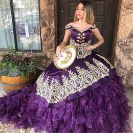 Mexcian Charro Quinceanera Dresses Damas 2021 Purple Organza Satin Gold Applique Off the Shoulder Sweet 16 Jurk Ruffles Ball Jurns Pro 294G