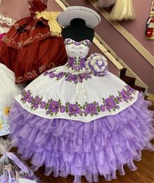 Lavande mexicaine Quinceanera robes violet clair dentelle robe de bal volants corset haut doux 16 robe chérie robe de bal robes d337P