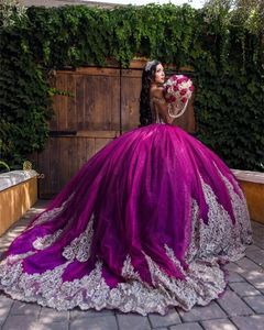 Mexicaanse quinceanera-jurken baljurk fuchsia kralen gouden appliques zoet 16 jurk veter-up vestidos de 15 anos