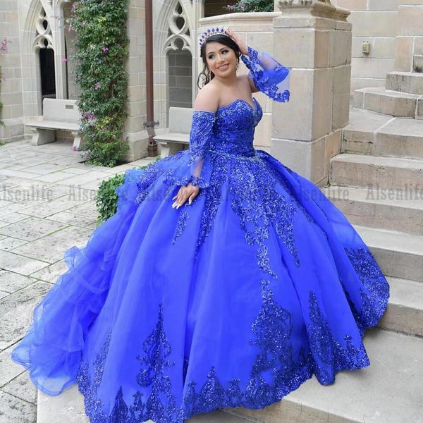 Robe de Quinceanera bleu royal mexicaine avec manches amovibles, paillettes, appliques, douce 16, robe longue de bal