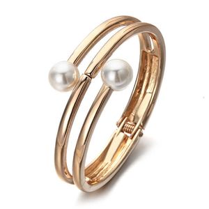 Meyfflin Fashion Round Charm Armbanden voor Dames Vintage Gesimuleerde Pearl Manchet Bracelet Bangle Gold Color Bracelet Femme Bijoux Q0719