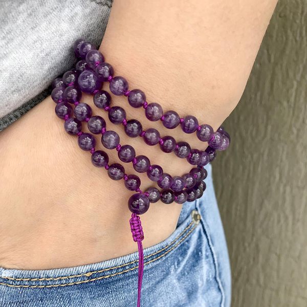Bracelet de prière et de méditation en améthyste naturelle MG1040, réglable, noué à la main, cristal violet, 108 perles Mala, collier Mala
