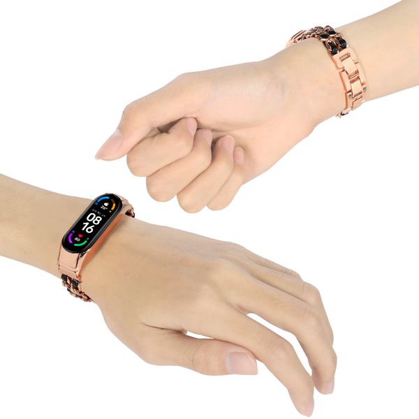 MI Band 7 8 Bracelet Femmes Watch Strap pour Xiaomi Mi Band 3 4 5 6 Jewelry Watch Band Chain Metal Link avec le luxe en cuir