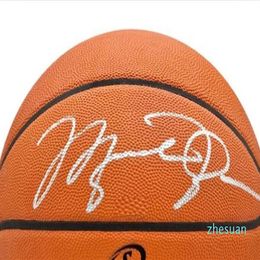 Michael New Autographié Signé Signatured Signaturer Autographe Intérieur Extérieur collection sprots Basketball ball203i