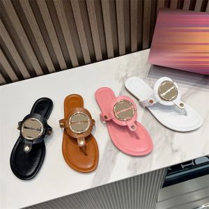 Micro-fibres en cuir pantoufles pour femme sandales de concepteur Solt Solt Femmes Luxurys Designers Flip Flops Sandale plate à Ry Chaussures