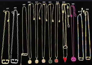 Micro-inleg kristallen hanger Hoge kwaliteit goudkleurige ketting Hot Selling sieradenset Dames Kerst Valentijnsdag Cadeau