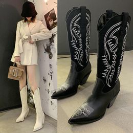 Microfibre 576 Emed Fashion Leather Femmes pointues Toe Western Cowboy Femme Knee-High Boots Chunky Cendages Mesdames 230807