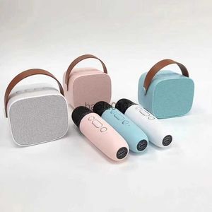 Microfoons Home Cute Karaoke Mini Wireless Microfoon Bluetooth -luidspreker Portable Audio met Microfoons Song Family Singing Machine Nieuw HKD230818