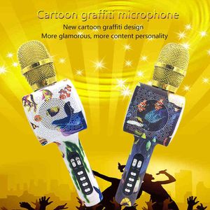 Microphones Microphone Bluetooth sans fil karaoké portable avec lumière LED Microphone sans fil Haut-parleur professionnel KTV Cartoon Mic T220916