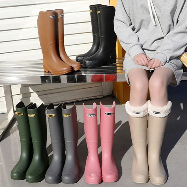 Bottes de pluie mi-mollet pour femmes adultes portent des chaussures de pluie cuissardes hommes longues antidérapantes cuisine imperméables couples chaussures épaisses d'hiver 231226