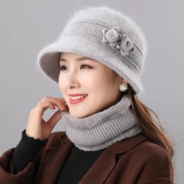 Colliers pour personnes d'âge moyen et âgées, chapeaux d'hiver tricotés en poils de lapin résistants au froid, chapeaux tricotés pour grand-mère et vieille dame 231229