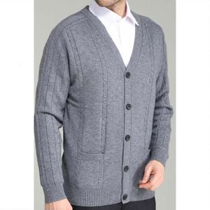 Cardigans masculins d'âge moyen, pulls tricotés âgés, vestes, pères, hauts de printemps et automne