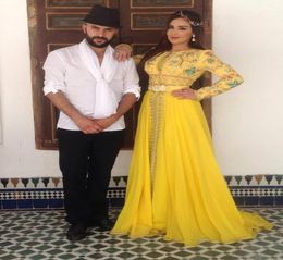 Moyen-Orient jaune en mousseline de soies longues Dubaï Robe de soirée musulmane robes de fête vestidos para festa arabe kaftan bal robes2020505