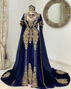 Middle Navy Blue East Evening Formal Jurken met Cape Long Sleeve Gold Applique Lace Marrocan Caftan Prom Ocn Dress