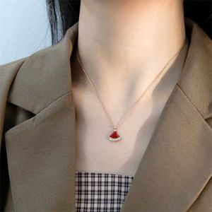 Midrange charme en briljante sieraden bulgarly limited ketting modieuze rode diamant kleine rok van vrouwelijke v-gold hebben origineel logo