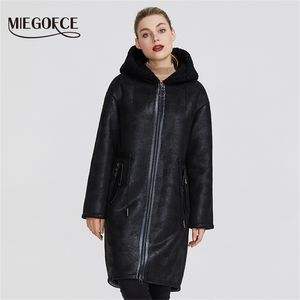 Miegofce Nieuwe Winter Winter Women's Collection of Fake Fur Jackets Long Coat Ongebruikelijk ontwerp van Sheepskin Parka voor dames T200507