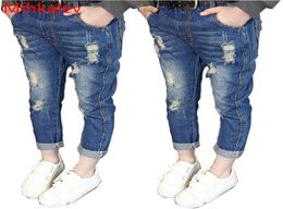 Mihkalev Fashion kinderen gescheurde jeans voor meisje verontruste jeans 2018 lente kinderen gebroken gat broek baby meisjes broek kostuum2506700
