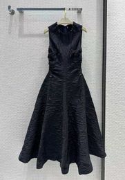 Milan Runway Dresses 2023 Nieuwe lente zomer o nek mouwloos designer jurk merk dezelfde stijl jurk 010711