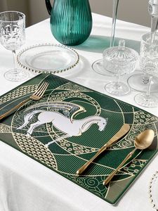 Milde Luxe Retro Tang's Paard Gedrukt Eettafel Placemat Waterdicht Oliebestendig Leer Westerse Stijl Placemat Placemats