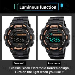 Des militaires regardent des montres numériques pour hommes sportiels de bracelet électronique 50 mm grand cadran horloge imperméable Sport pour garçon