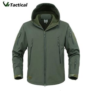 Militaire peau de requin vestes à coque souple hommes tactique coupe-vent veste imperméable hommes armée vestes de Combat hommes à capuche Bomber manteaux 240102