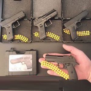 Melkweg Speeltuin Pop Woestijn Legering Pistool Collectie Adelaar Model Schieten Speelgoedpistool Voor Volwassenen Zacht MINI Bullet Colt Beretta Kindergeschenken Trha