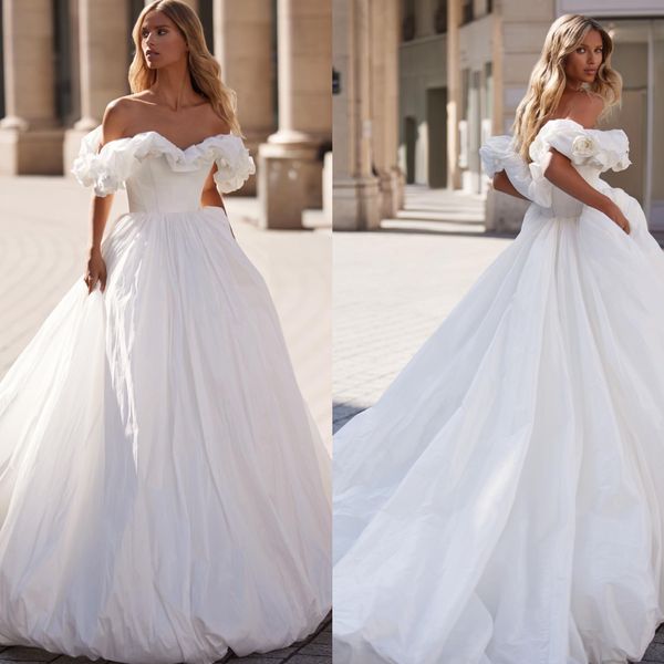 MILLA NOVA Une robe de mariée en ligne pour la mariée Ruffle Off épaule Robes de mariée country Backless Sweep Train Vestidos de Novia Designer Boho Bridal Robes