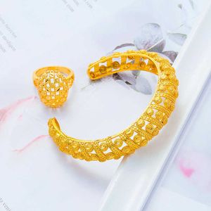 Milldle East Dubai Armbanden Armbanden Gouden Ring Voor Vrouwen Set Ethiopian / Frankrijk / Afrikaanse Bruid Sieraden Geschenken Q0719