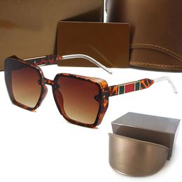 Millionaire Womans Gafas de sol de lujo para hombre Gafas de sol Protección UV Hombres Diseñador Anteojos Gradiente Bisagra de metal Moda Mujeres Gafas Glitter2008 1598