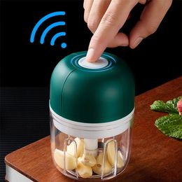 Mills 100 /250 ml Mini USB Wireless Electric Garlic Crusher Solid Crusher Vegetable Peper Vlees Grinder Food Chopper keukengereedschap 220827