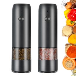 Mills Electric Automatic Mill Peper en Salt Mlepping USB Laadkruid Zout Peper Grinder met LED -licht Verstelbare grofheid Mill 230417