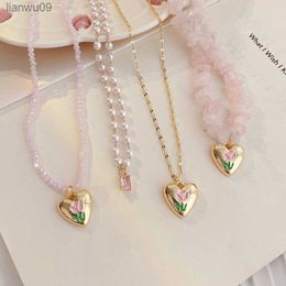 Collares con colgante de corazón de flor de tulipán de esmalte múltiple dulce Minar para mujer collar de gargantilla de cristal Irregular rosa perla de imitación L230704