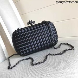 Minaudiere Bolsos de embrague Diseñador BottegavVeneta Bolsos Cinta Bolso de cena de celebridades Bolso de dama Bolso de teléfono móvil Bolso Bolso de banquete de alta belleza Reunión anual B HBJ7