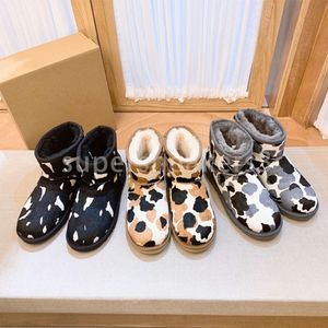 Mini 2023 Kinderlaarzen Boog Australië Klassieke Meisjes Designer Schoenen Peuter Kinderen Winter Sneeuwlaarzen Baby Kid Jeugd Zwart Maat 21-35