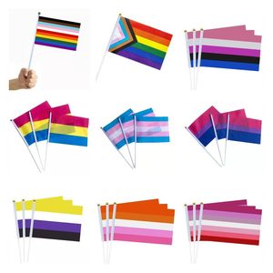 Mini 5x8 pouces manuel arc-en-ciel Gay Pride Stick Flag LGBT Flags de poing agices de la fête P311