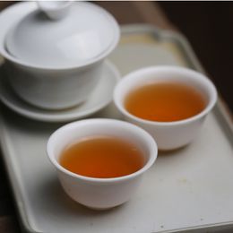 Mini 60 ml gaiwan pour thé en porcelaine blanche massive Tureen avec couvercle Voyage de thé kung fu ensemble chinois tasse de tasse de thé Small Chawan