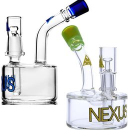 Mini bécher bong Verre Vapor Dab Rig Narguilés NEXUS Pipes à eau portables Rondelle de hockey Forme de base 5 pouces de hauteur 14mm Joint dôme clou