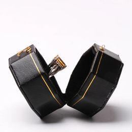 Mini zwarte achthoekige doos PU leer geavanceerde vintage sieraden display aanbevolen bruiloft diamanten ringdoos 240222