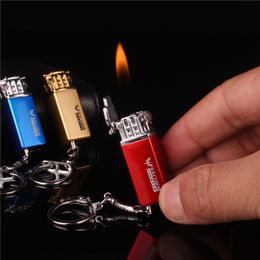 Mini Compact Sleutelhanger Lichter Jet Flint Lichter Butaan Gas Opgeblazen U Disk Gratis Brand Gasoline Lichter Metalen Grappige Speelgoed Geen gas