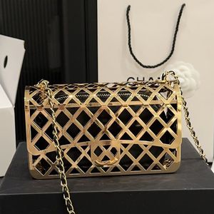 Mini Designer CF Portable All Metal Hollow Design Leather Liner Cross Body Body Classic Flap Schoudertas Gold Hardware Matelasse Chain Handtas Luxe portemonnee 17x8cm