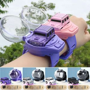 Mini bracelet détachable modèle de voiture portable jouet de course RC cadeau pour enfants montre de voiture jouet voiture télécommandée 240221