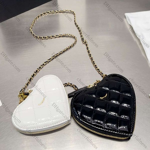 Mini Double Heart Zipper Monin Designer Bag Patent Leather Black White Matelasse Matelasse Lovely Crossbody Homoding Lady Ballet Hardware de metal de oro 14 cm