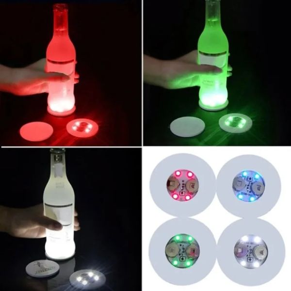 Mini Glow LED Coaster Mats Pads Flashing Creative Luminous Light Bulb Bottle Cup Sticker Mat Light Up para Club Bar Decoración de fiesta en casa Envío rápido