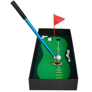 Mini Golf Pen Set Tafel Golf Game Mini Course Plaats groene 3 clubs ballen en vlag gesimuleerde golfbaan golf put trainer