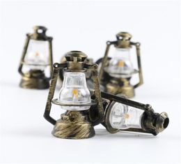 Mini ameublement décoration créative rétro lumière kérosène lanternes décor à la maison cadeau bois artisanat ornements yq010139952048
